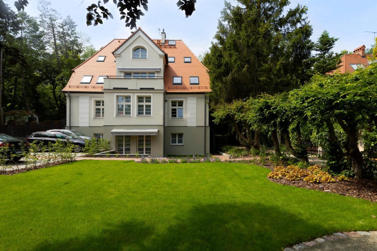 Willa Szwarc Sopot Luaran gambar