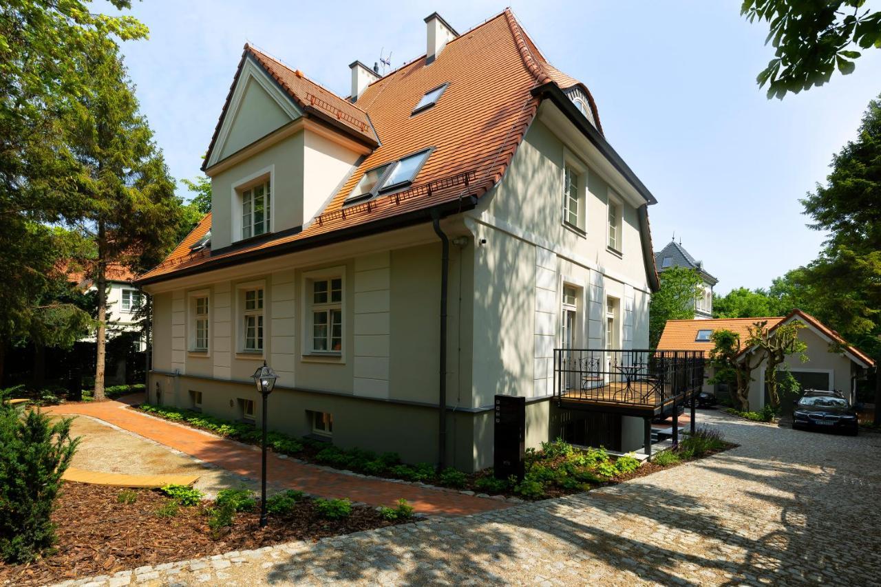 Willa Szwarc Sopot Luaran gambar